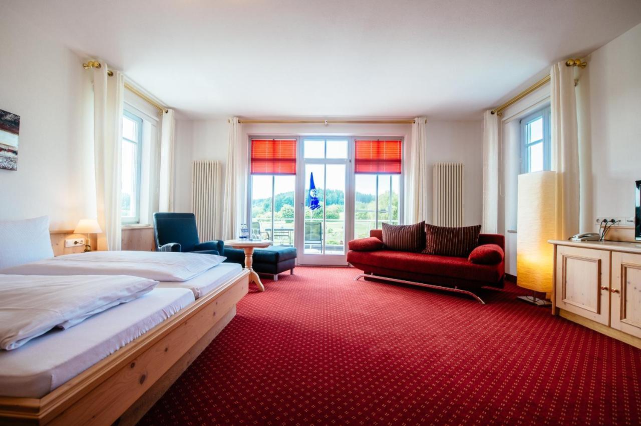 Deutenhof Hotel, Restaurant & Veranstaltung 巴特阿巴赫 外观 照片